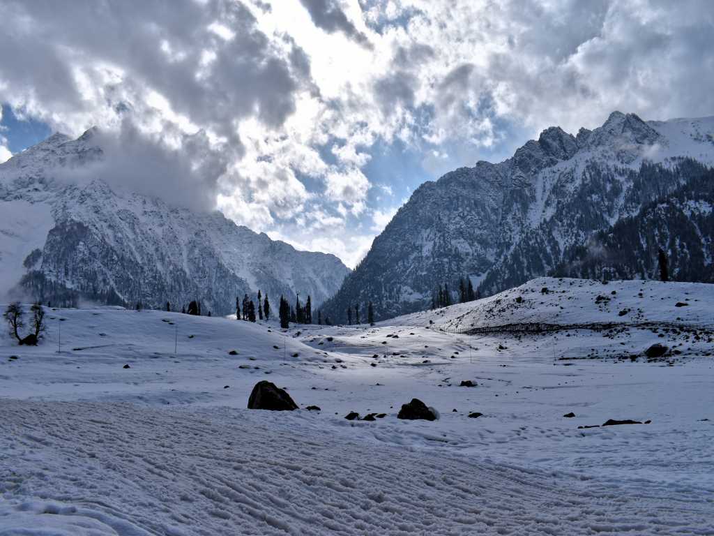 Snow capped slopes and mountains of Gulmarg view sonamarg view during Kashmir trip by Eka Experiences