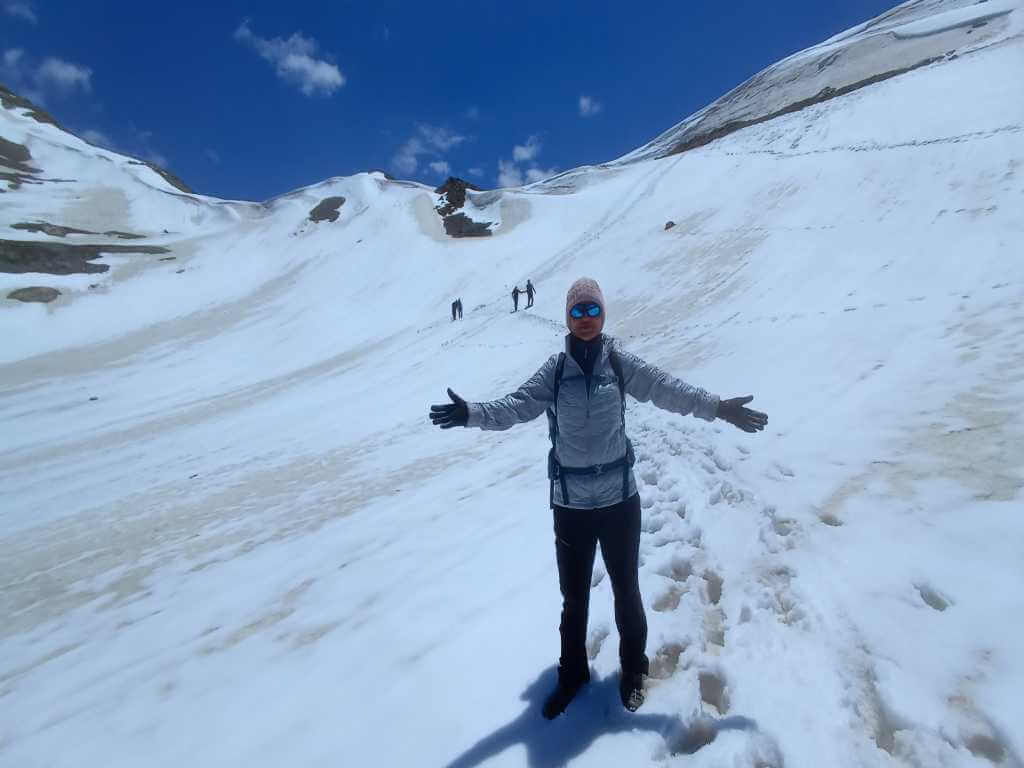 Snow trek_Kashmir Great Lakes_Eka Experiences